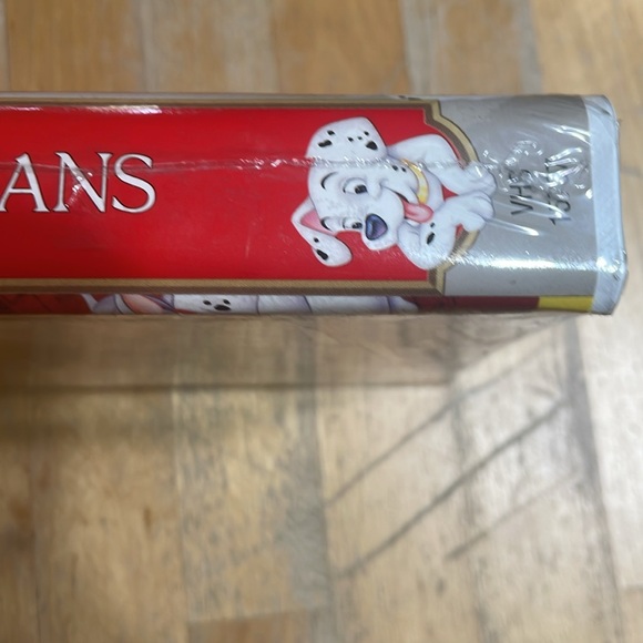 Factory sealed Disney 101 Dalmatians VHS - Picture 5 of 7